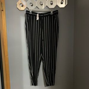 NWT, ankle length dress pants